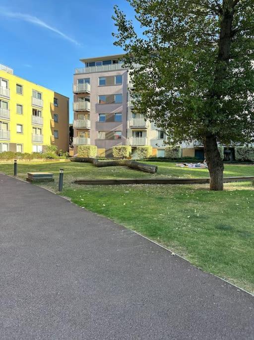 1br-4guests-pool-gym-parking-neargreenwich * London
