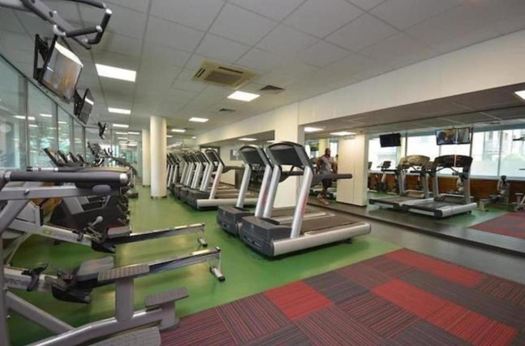 Apartment 1br-4guests-pool-gym-parking-neargreenwich London